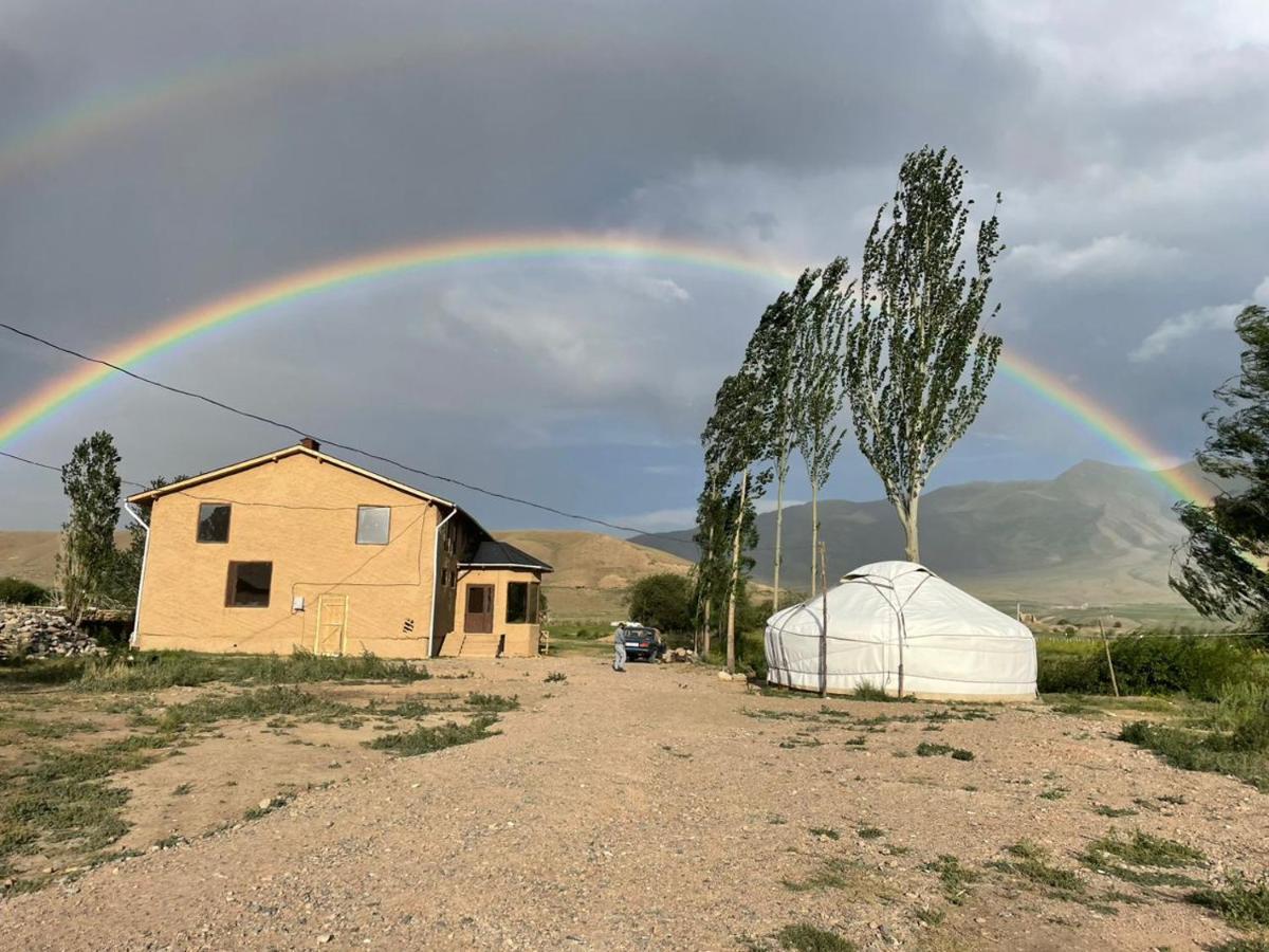 Kyzart Hotel & Horse Tours Bagysh Buitenkant foto